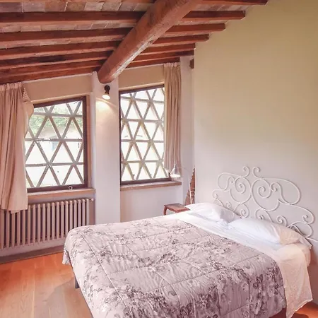 Sanlucchese 1 Tatil Evi